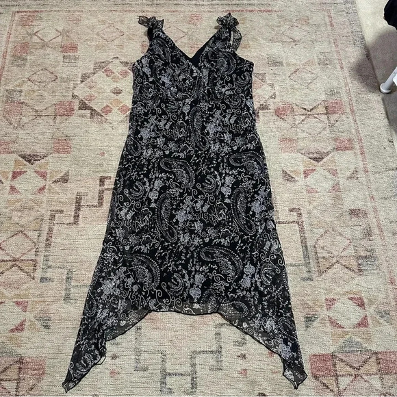 Black & white paisley asymmetrical dress with tie straps size 1X - Picture 3 of 12